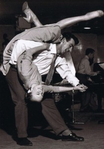 Swing-dancing-1950s-352x500