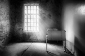 the-asylum-project-empty-bed-erik-brede